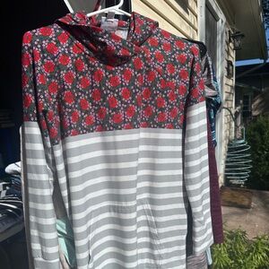 LulaRoe Amber hoodie sz M